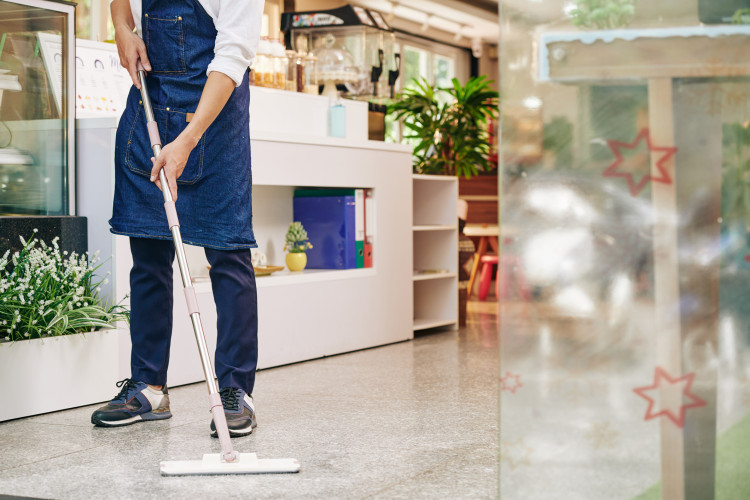 “3 Things Retailers Need to Do to Capitalize on Increased Foot Traffic” by Alex Quackenbush via Total Retail