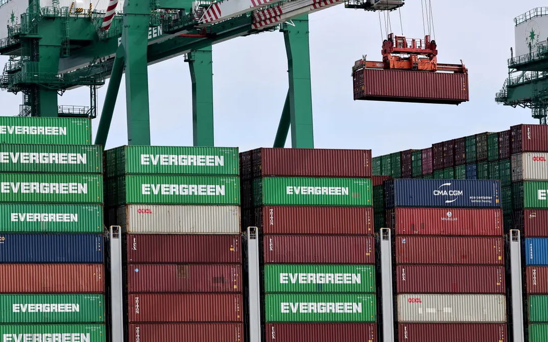 “Retailers rely on this tariff mitigation tactic. Congress has noticed.” by Dani James via Retail Dive