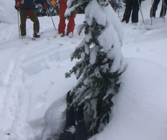 “College Students Develop Device to Save Skiers and Riders Trapped in Tree Wells” by Cooper Gegan via The Inertia